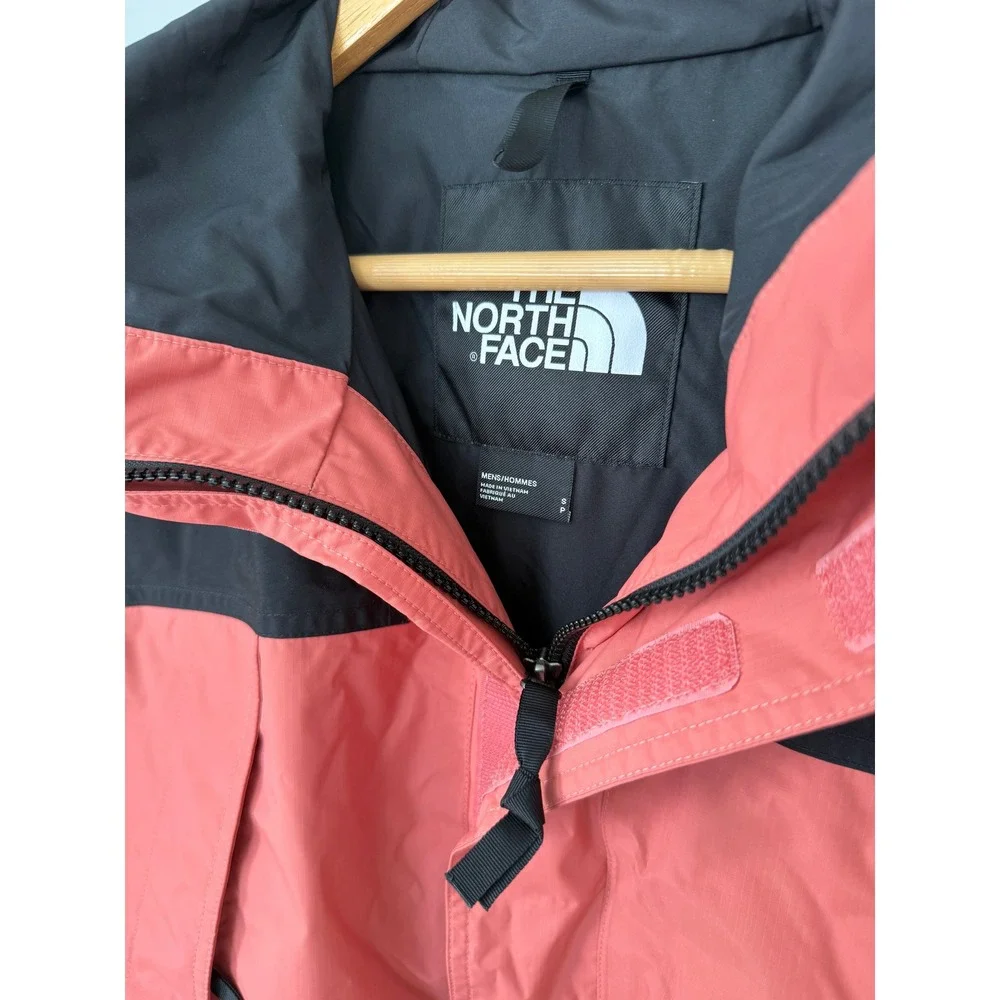 The North Face K2RM DryVent Hooded Rain Jacket Mens Small Rose Colorblock Shell‎
